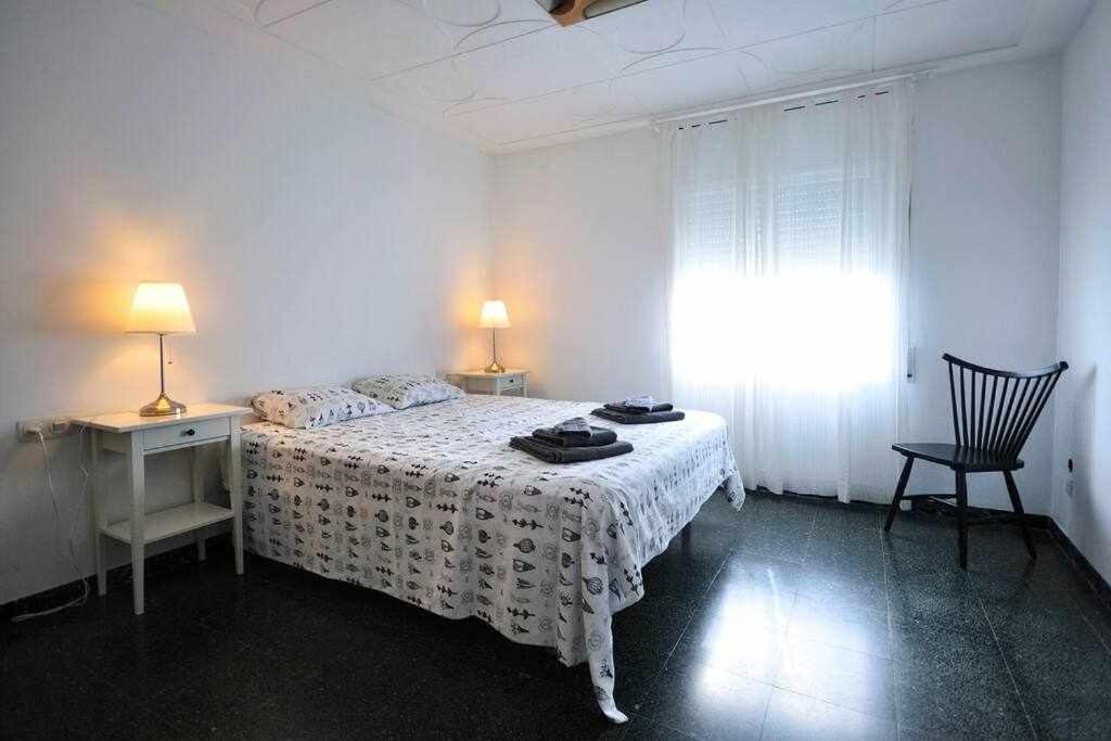 Apartamento Con Increibles Vistas Y Terraza Girona Bagian luar foto