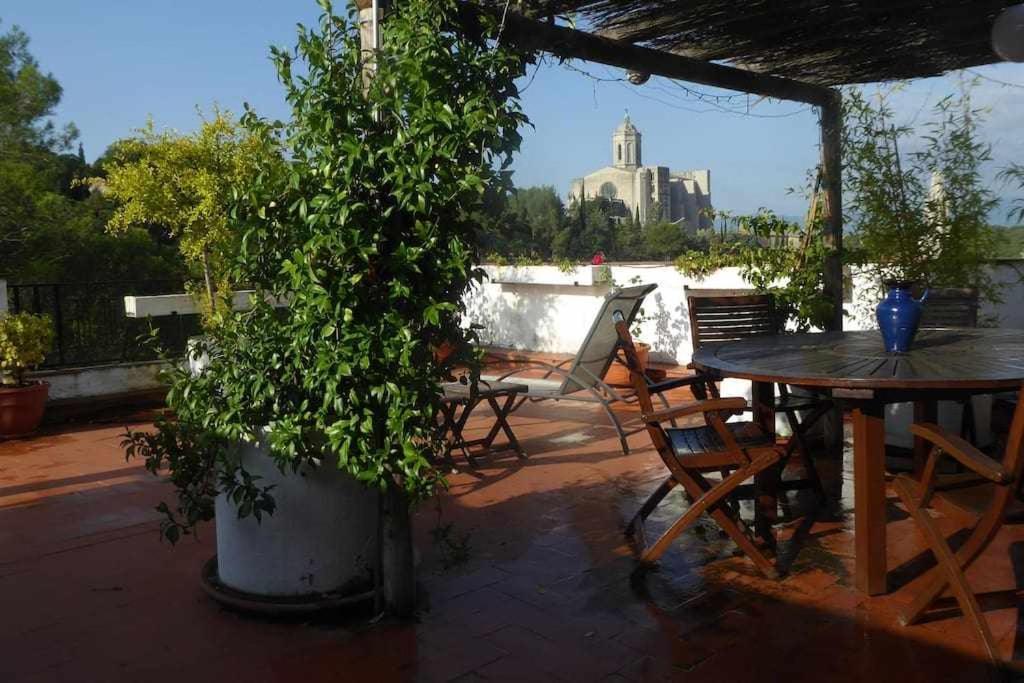 Apartamento Con Increibles Vistas Y Terraza Girona Bagian luar foto