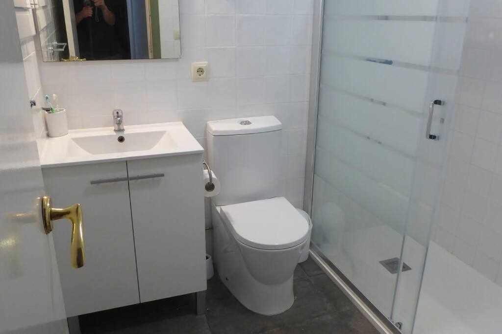 Apartamento Con Increibles Vistas Y Terraza Girona Bagian luar foto