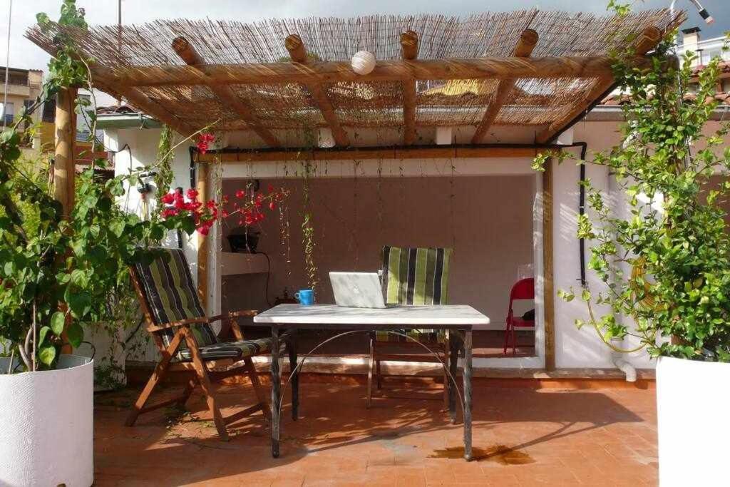 Apartamento Con Increibles Vistas Y Terraza Girona Bagian luar foto