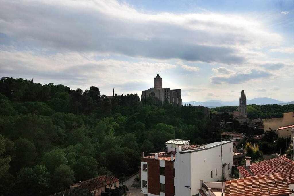 Apartamento Con Increibles Vistas Y Terraza Girona Bagian luar foto